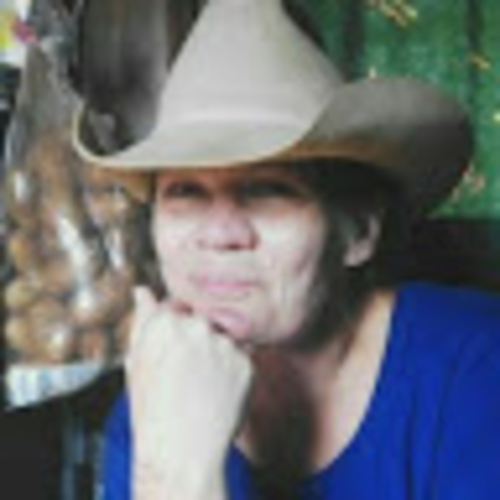 Meet your Posher, Louann